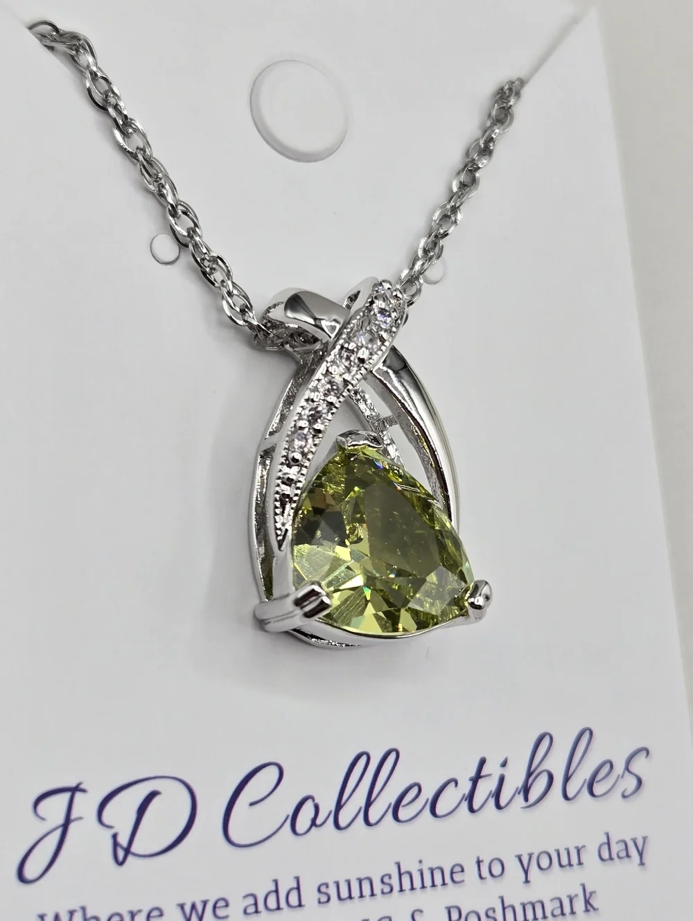 Swarovski Crystal Elements Silver Statement Necklace Yellow Green 18-20 inch